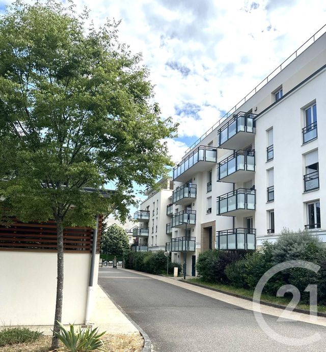 Appartement F4 à vendre - 4 pièces - 87.1 m2 - FERNEY VOLTAIRE - 01 - RHONE-ALPES - Century 21 Agence Du Lac